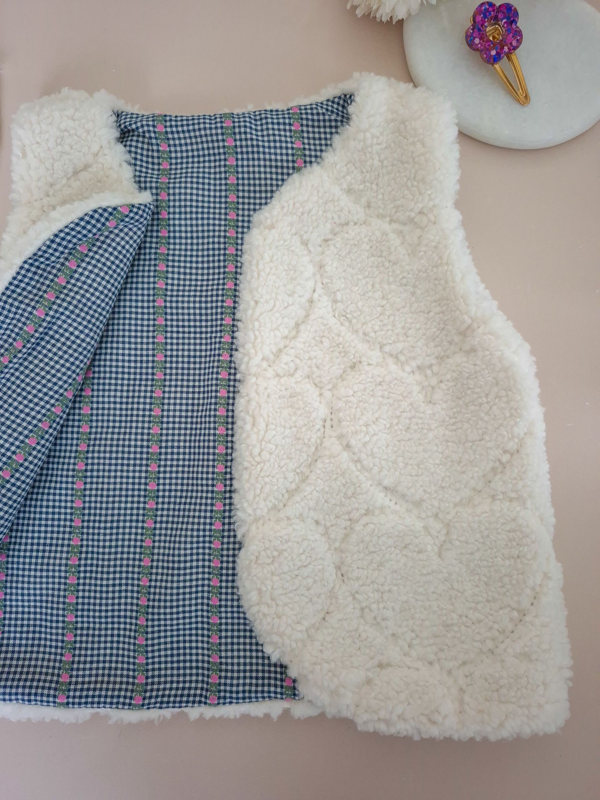 Gilet Fourrure Vichy – Image 2