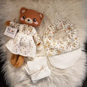 Kit naissance Ourse- Poupée, bavoir, lingettes