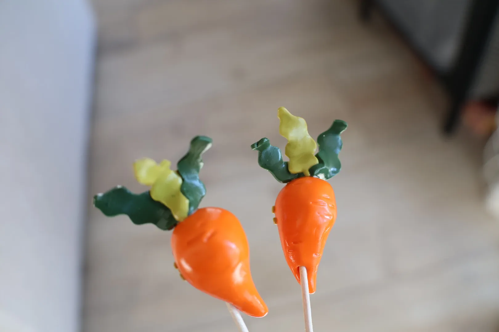 Figurine carotte a piquer – Image 2