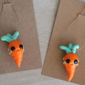 Figurine carotte a suspendre