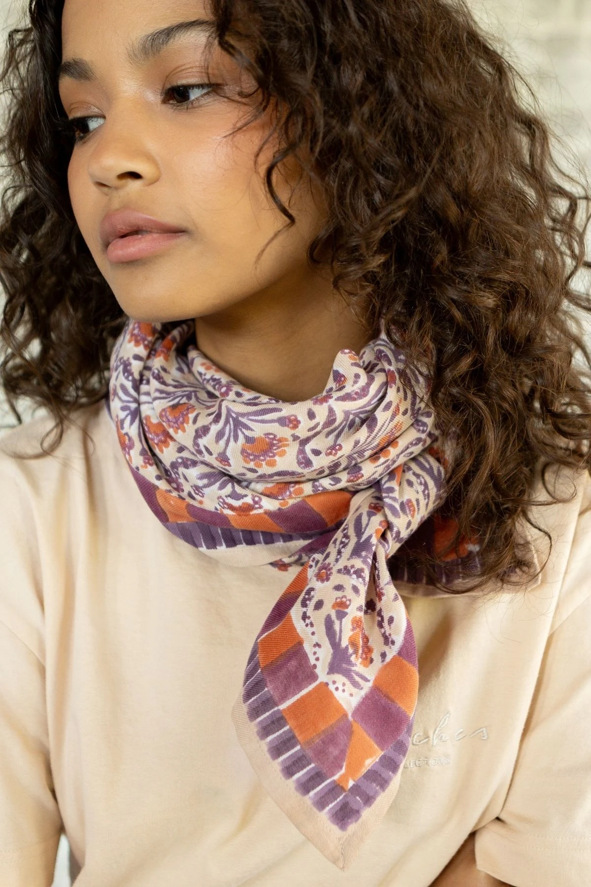 Apaches Collections – Big Foulard Latika « Cactus » Macadamia. – Image 2