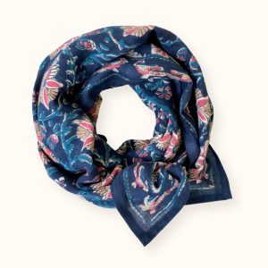 Apaches Collections – Big Foulard Latika « Bird » Céleste.
