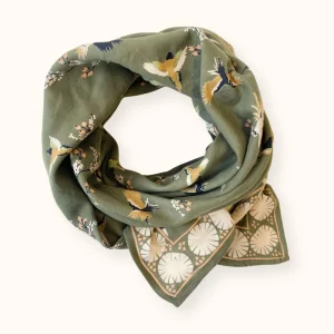 Apaches Collections – Big Foulard Latika « Cerisier » Eucalyptus.