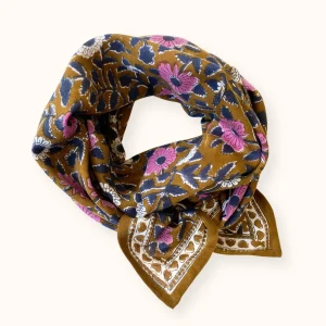 Apaches Collections – Big Foulard Latika « Cœur » Tapenade.