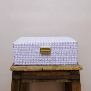 Boîte à bijoux Louise en pied-de-poule mauve.