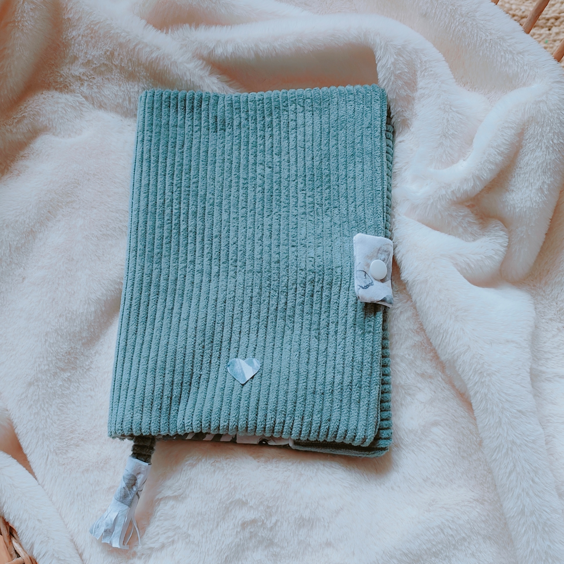 Protège Carnet Santé Velours motifs Savane | Personnalisable – Image 2