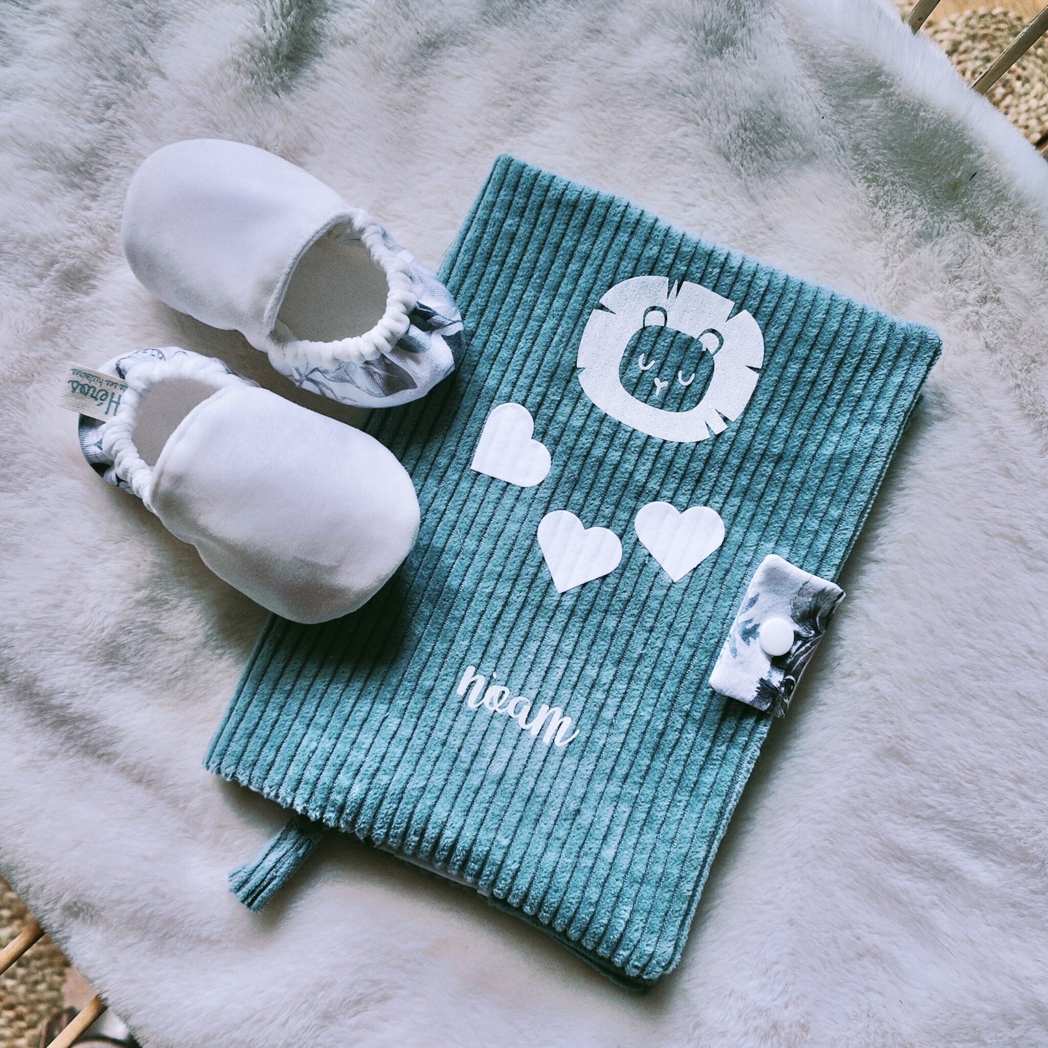 Protège Carnet Santé Velours motifs Savane | Personnalisable