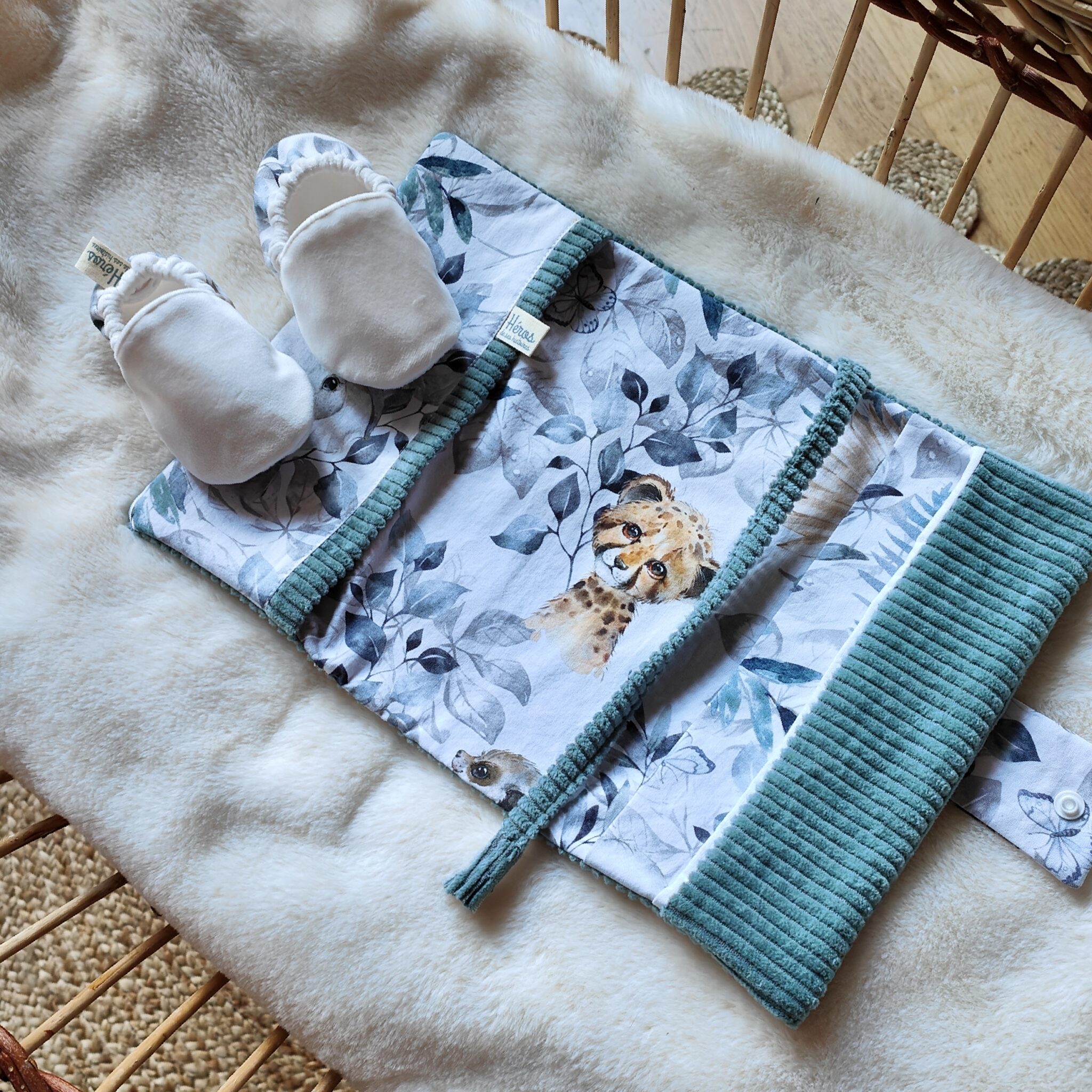 Protège Carnet Santé Velours motifs Savane | Personnalisable – Image 4