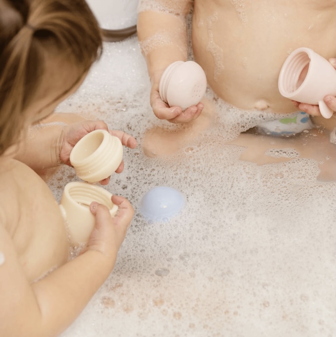 Set Thermomètre et jouets de bain. – Image 5