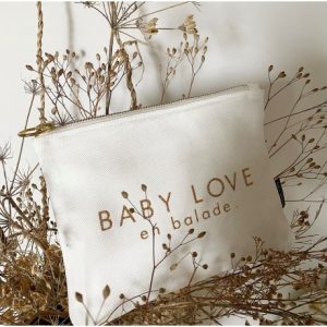 Petite trousse « baby love en balade ».