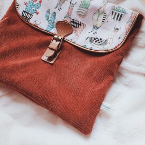 Trousse de toilette élégante Velours Brique & fermoir aimanté en Cuir | Personnalisable